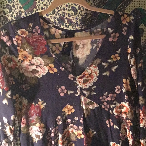 Floral dress - Picture 2 of 2